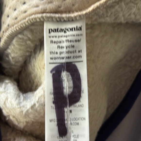 Patagonia Los Gatos Teddy High Pile Fleece Crew Neck Tan/Navy Size XS - Picture 9 of 10